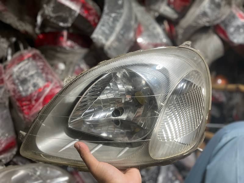 Toyota Vitz 2000 Head Lights Belta Paltz Allion Axio Corolla Xli Gli X 5