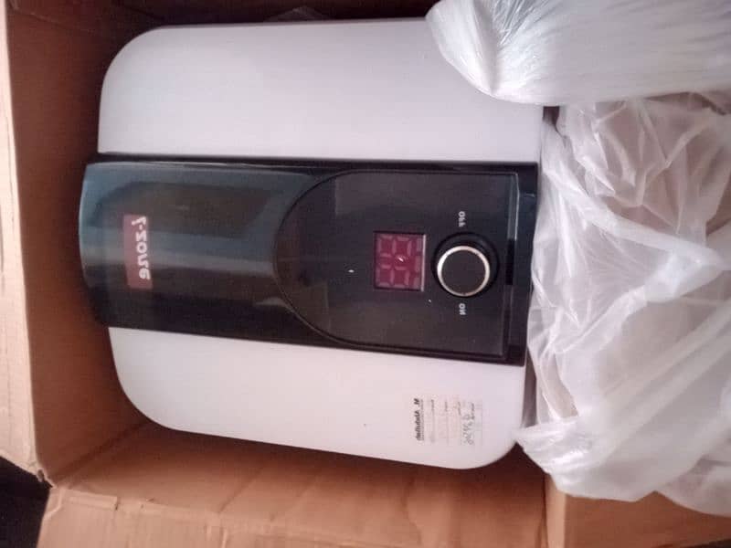 15 litre gyser urgent sale 1