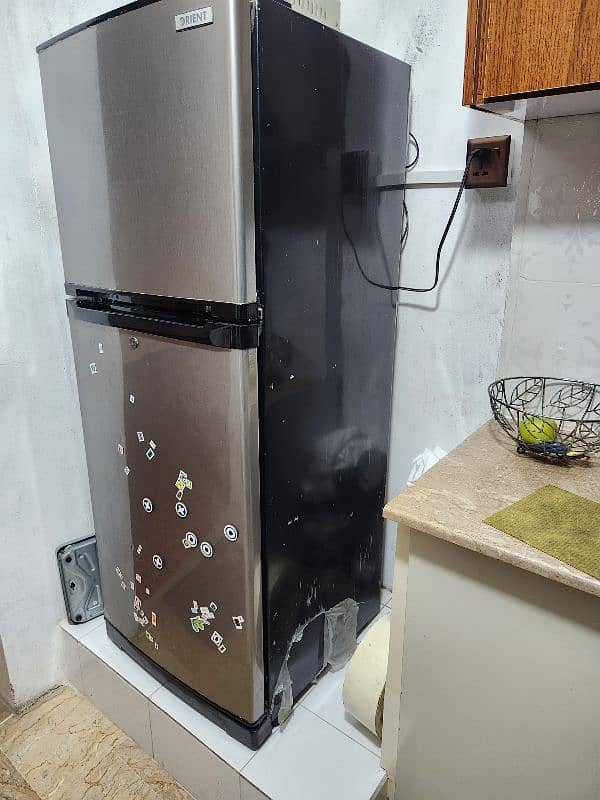 orient refrigerator in excellent condition 2