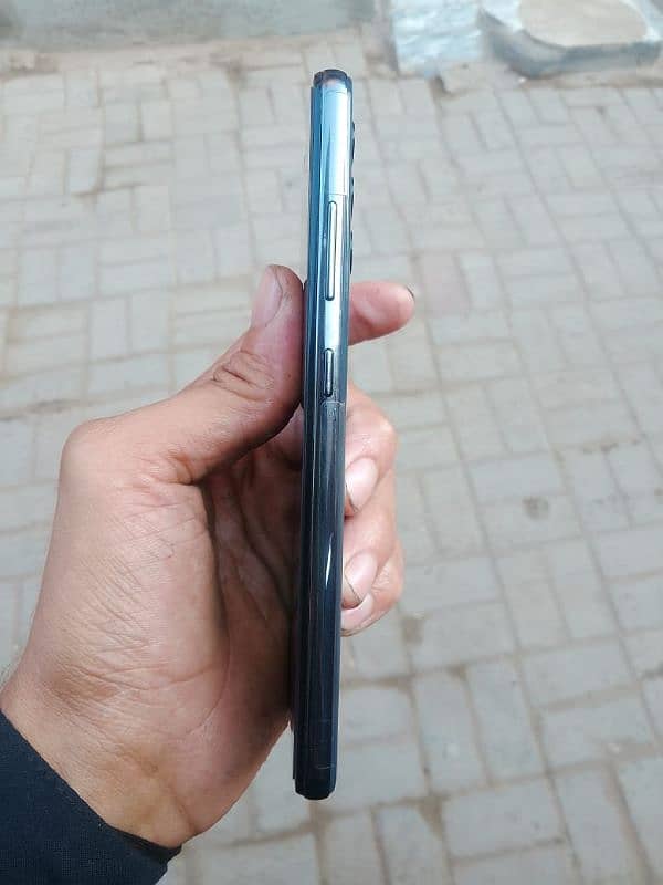 Samsung a32 all ok koi falt nh ha oky phone ha no open 1