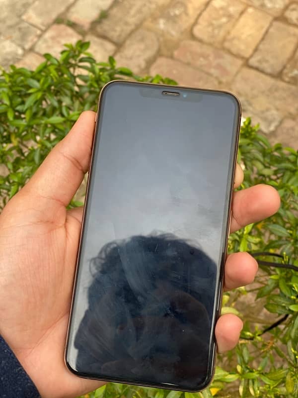 IPhone xs max pta approved 64gb for sale 2