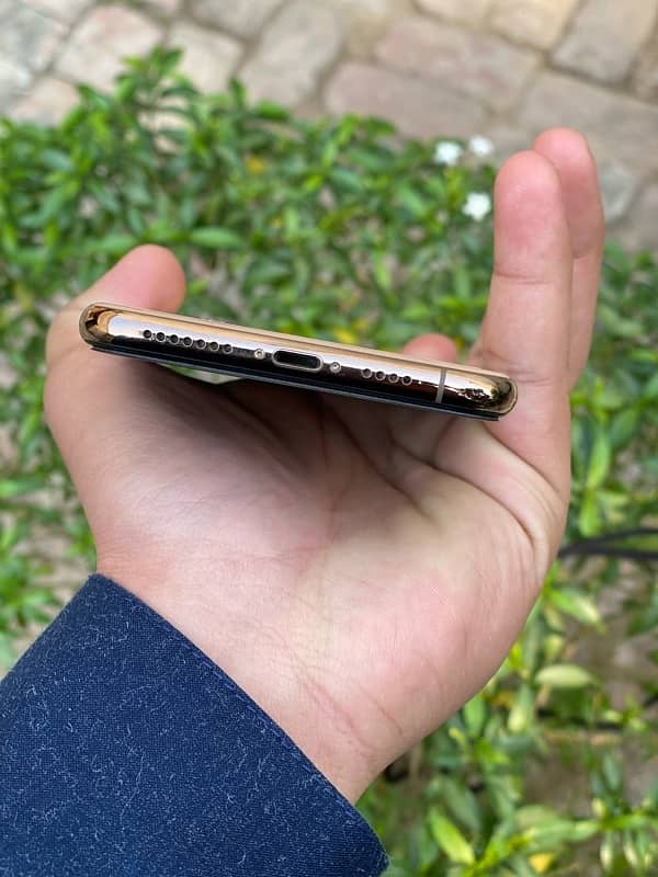 IPhone xs max pta approved 64gb for sale 3