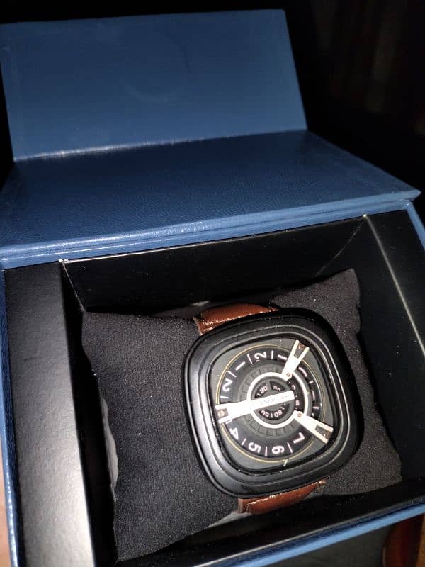 SEVENFRIDAY 0