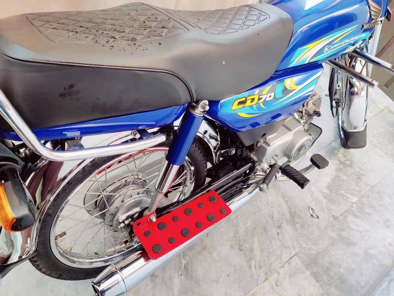 Honda cd70 like brand new 4