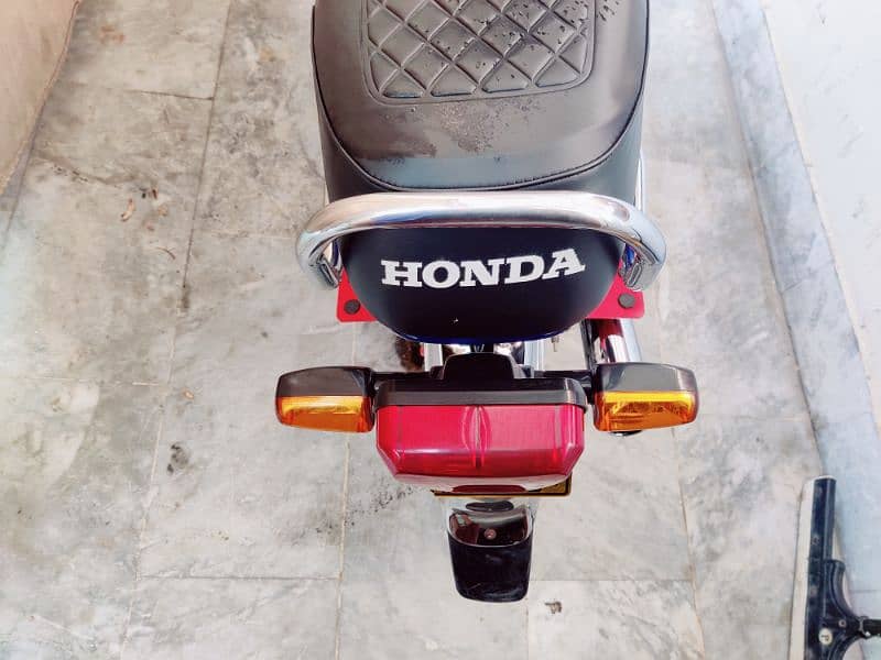 Honda cd70 like brand new 8