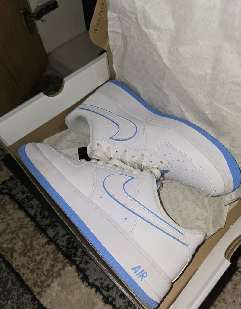 Nike Air Force 1 '07 Low White University Blue Sole 0