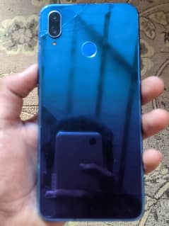 HUAWEI nova i3