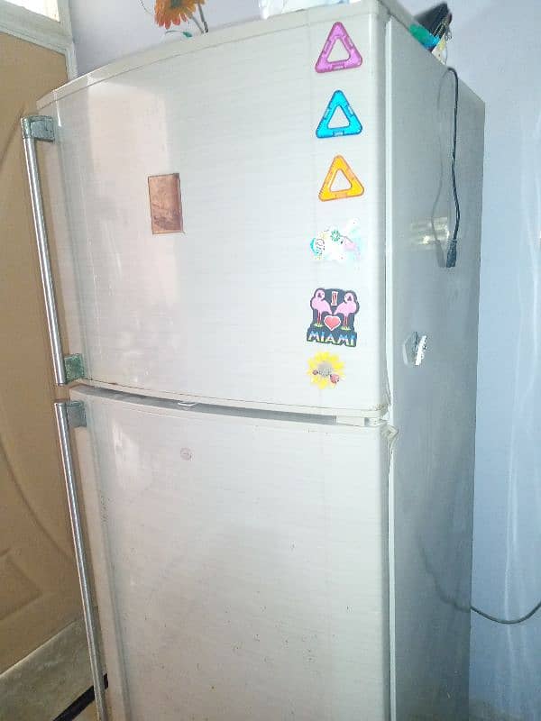 dawlance fridge 2