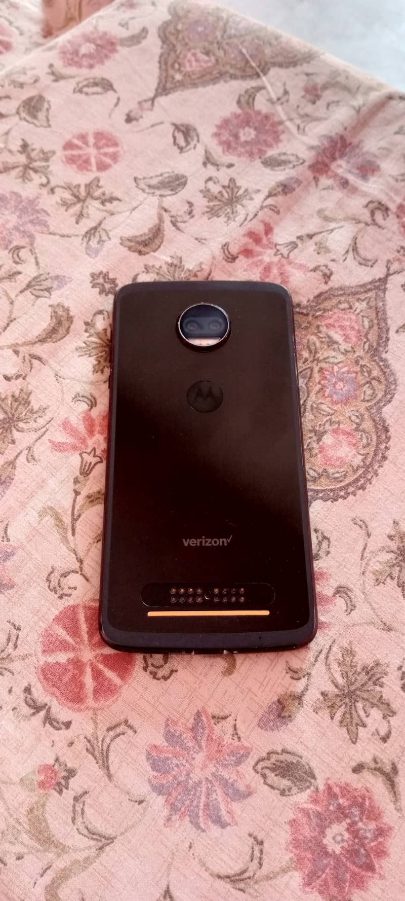 moto z2 4GB RAM 64GB Storage 0