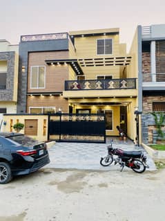 8 Marla Double Unit House Available. For Sale in Multi Gardens MPCHS. B-17 Block E Islamabad.