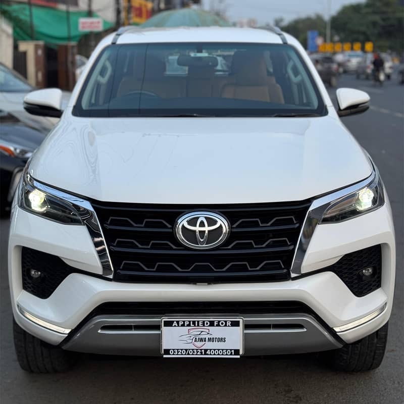 Toyota Fortuner 2020 2.7 1