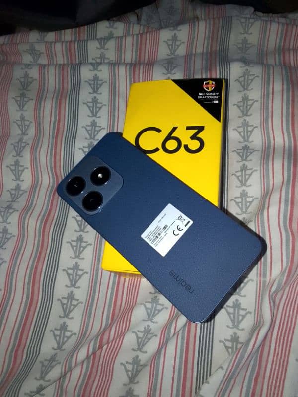 realme c63.6. 128.45w fast charging 4