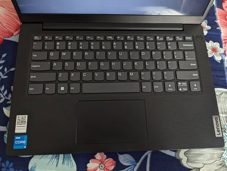 Lenovo 12 gen laptop 1