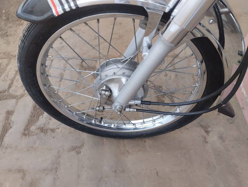 honda CD 70 bic for sale 24 modal 03451400338 03464952094 8