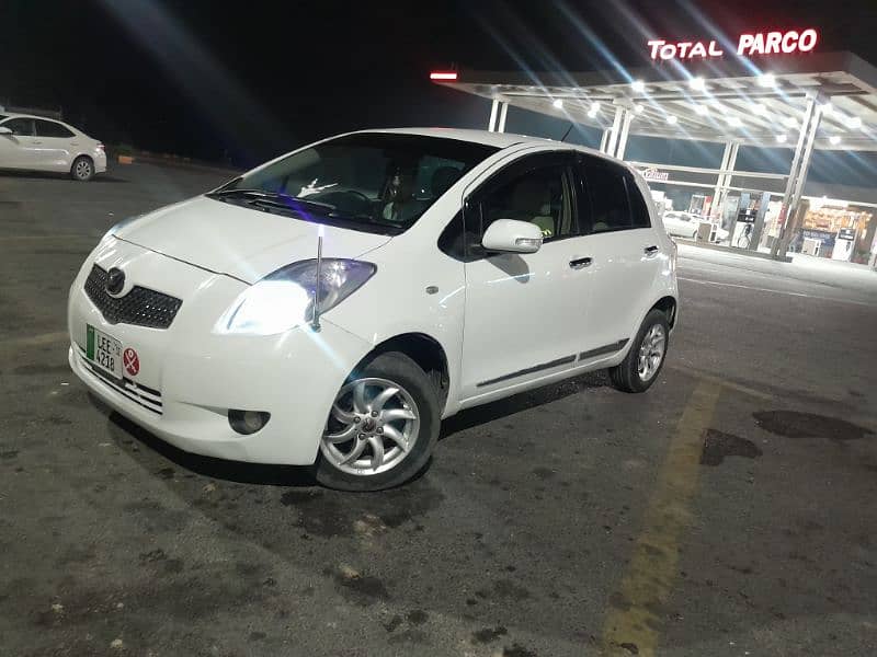 Toyota Vitz 2007 6