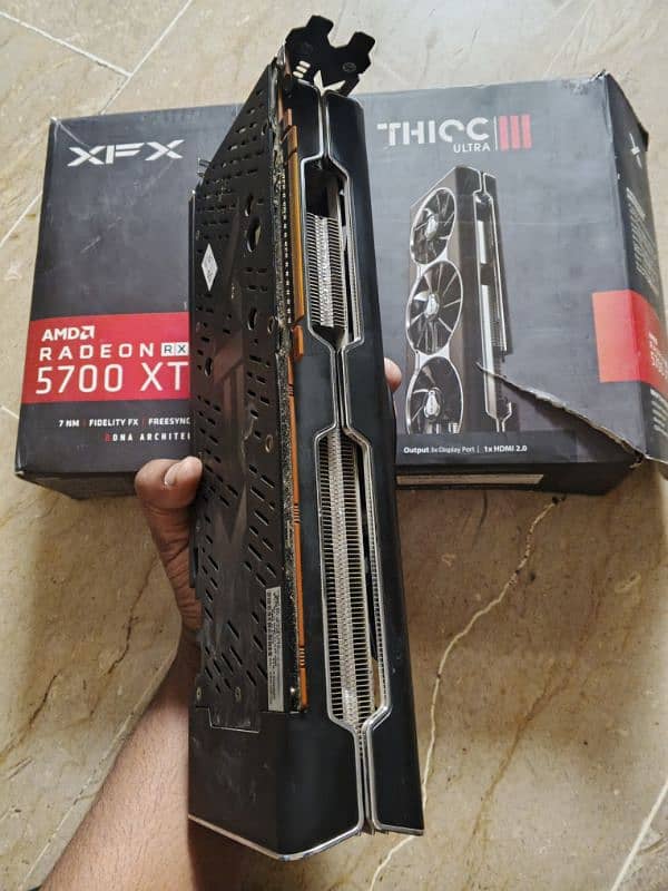 xfx Rx 5700xt thioc ultra III TRI fan edition 3