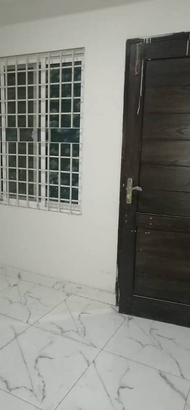 2 Bedrooms Unfurnished Apartment For Rent in E-11 Islamabad 7