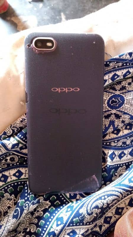 oppo A 1 K mobile phone 2rom 32gb ram 3