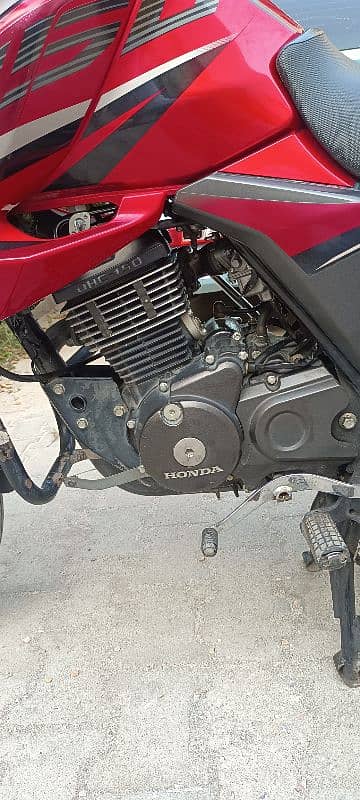 Honda CB150F 2019 for Sale in bahria Town Phase 7 Rawalpindi 4