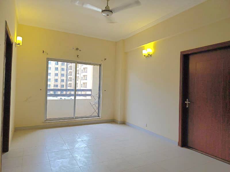 950 square ft 2 bedroom apartment Available for Rent 15