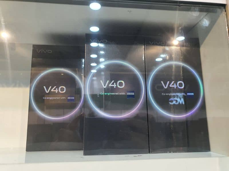 Vivo V40E 8/256 2