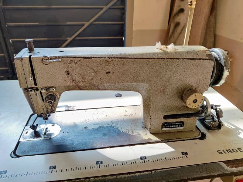 Joki Sewing machine. DB2-B735-5. 3