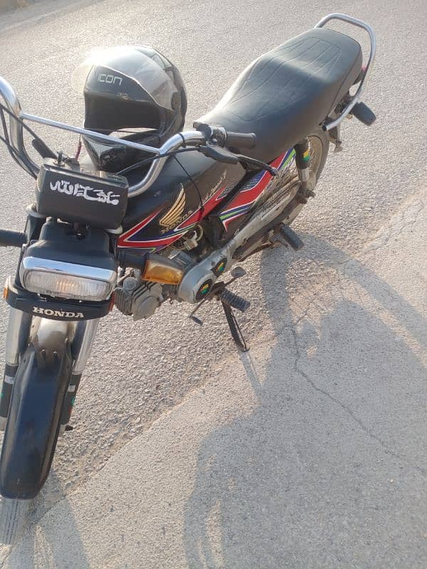 Honda 70 2018  ak hath ki used hy all OK 2