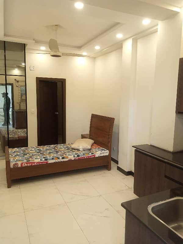 1 bed beautiful flat for rent at reasonable price 8