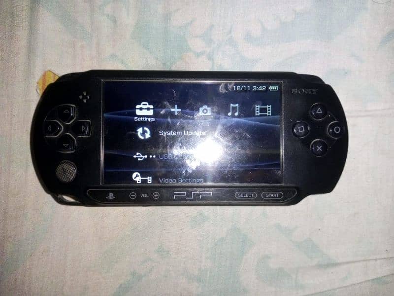 PSP E1004 4