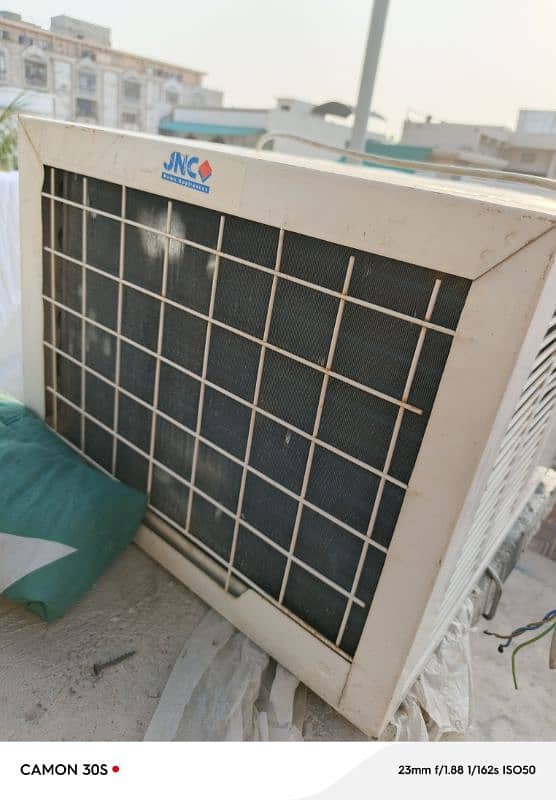 window Ac  available in good condition 4