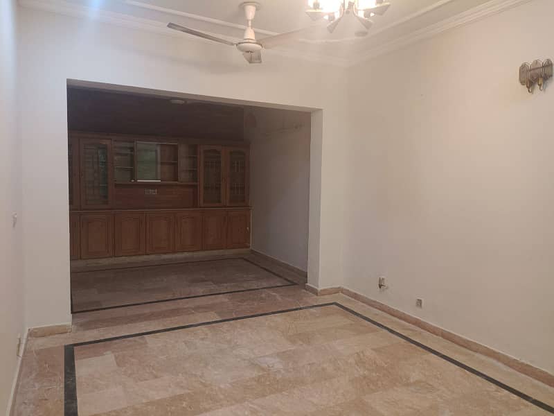 7 Marla Ground Portion For Rent In G-15 Islamabad 4