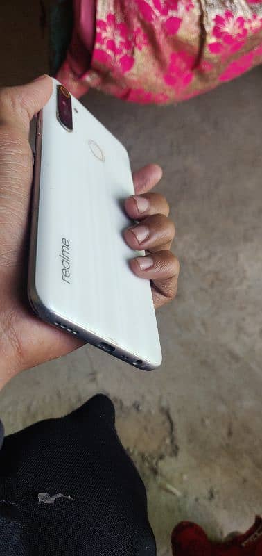 realme 6i 4/128 with box charger 1