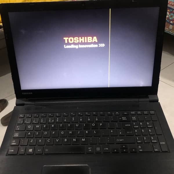 TOSHIBA SATELLITE PRO R50-C-12N 3