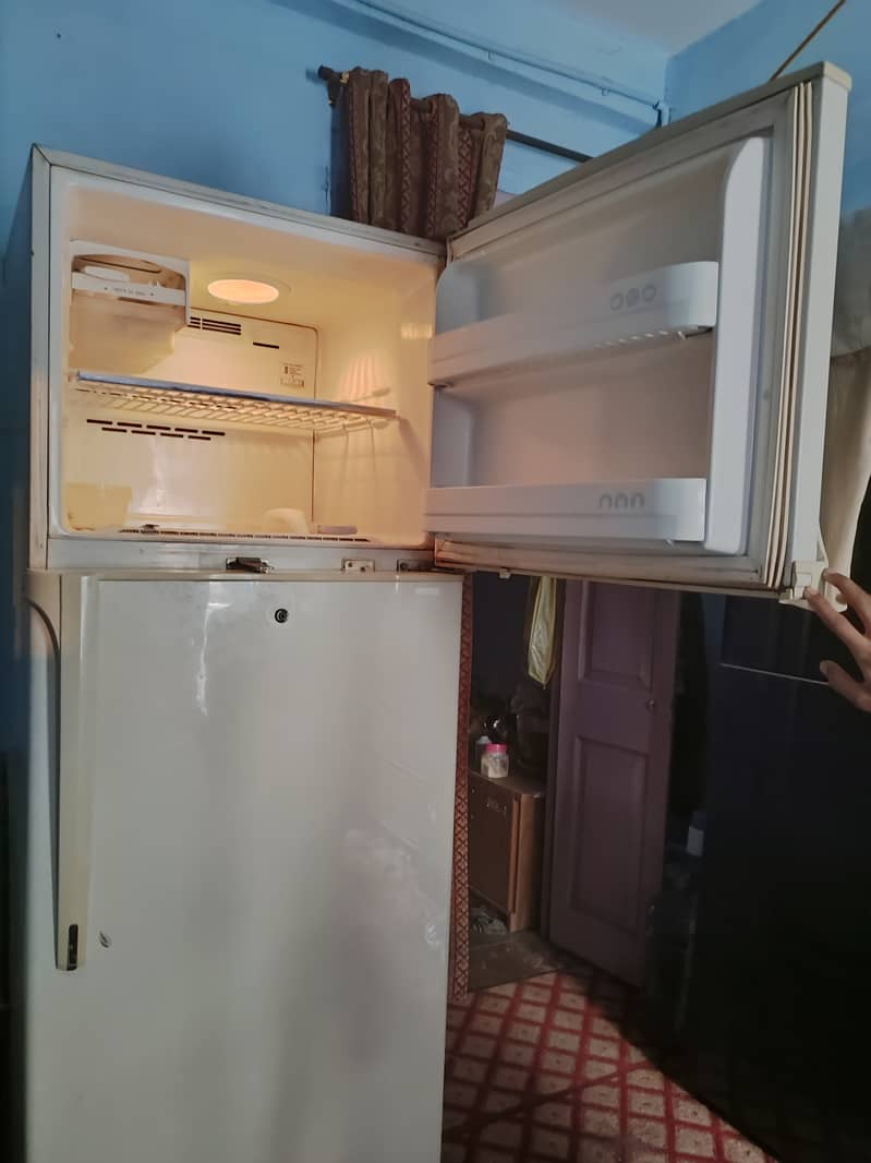 Urgent Sale Fridge LG Korea 2