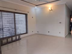 Ready To Buy A Upper Portion 2450 Square Feet In D-12