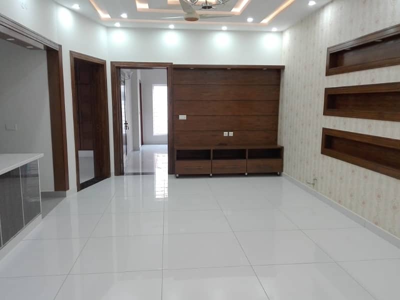 2450 Square Feet Upper Portion Ideally Situated In D-12 0