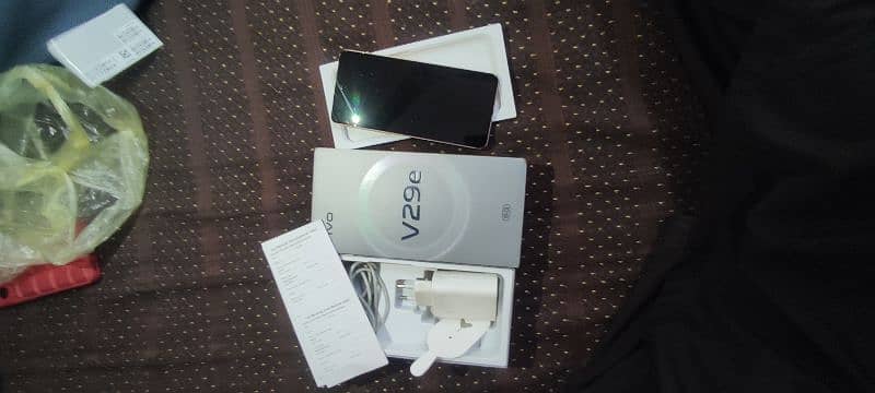 Vivo e29 3