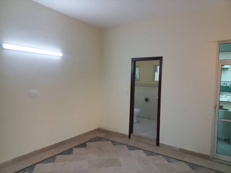 450 Square Feet Flat available for rent in E-11 if you hurry 4