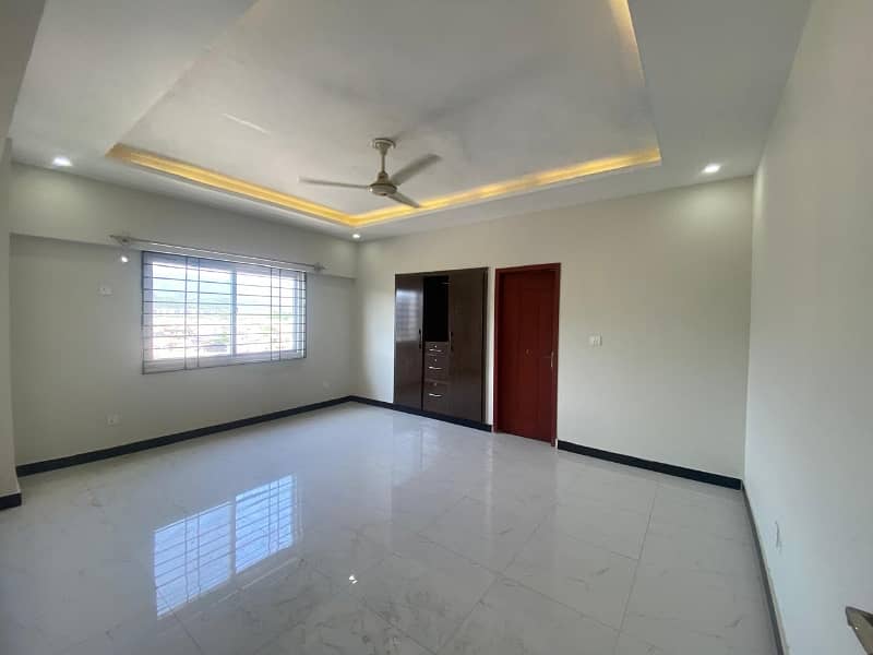 Book A 450 Square Feet Flat In E-11 1