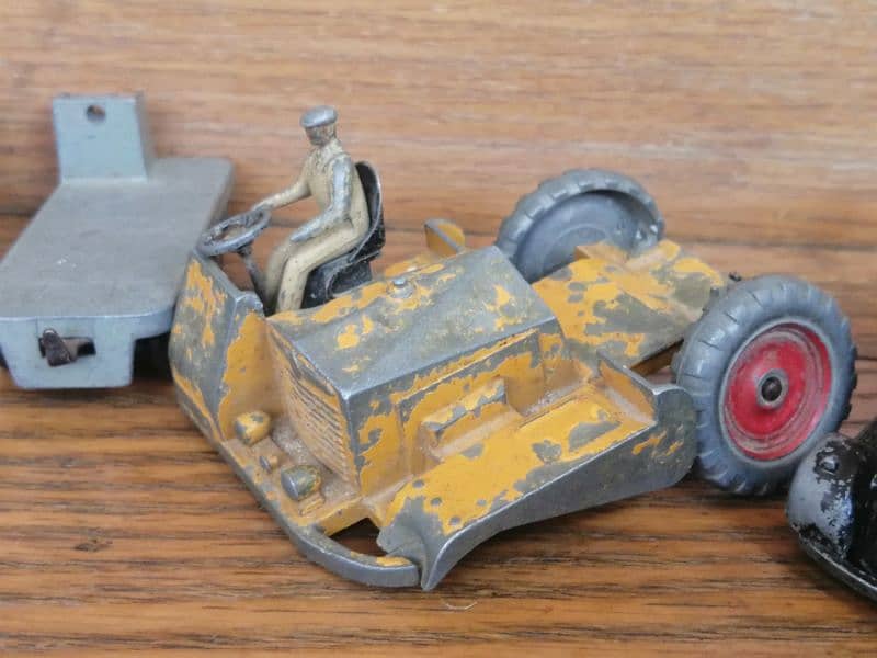 Dinky cars Rare vintage for restoration 18