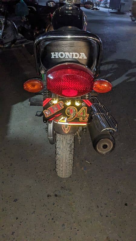 honda 125 model 18 golden number MNP 94 5