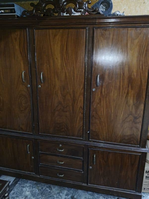 wood cupboard 2