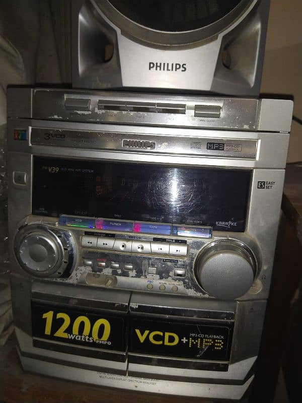 Philips 3 vcd mp3 player FW-V39 1