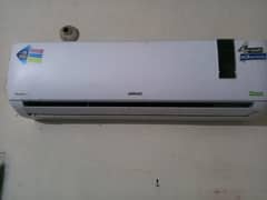 Inverter AC Homage 1 Season Used l Excelent Condition l In Wrantty