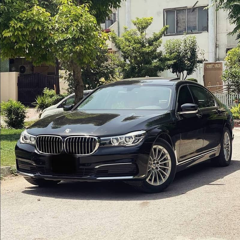 BMW Rent In Islamabad & Rawalpindi/Rent A Car/Vigo/APV/Revo/Audi/GLI 0