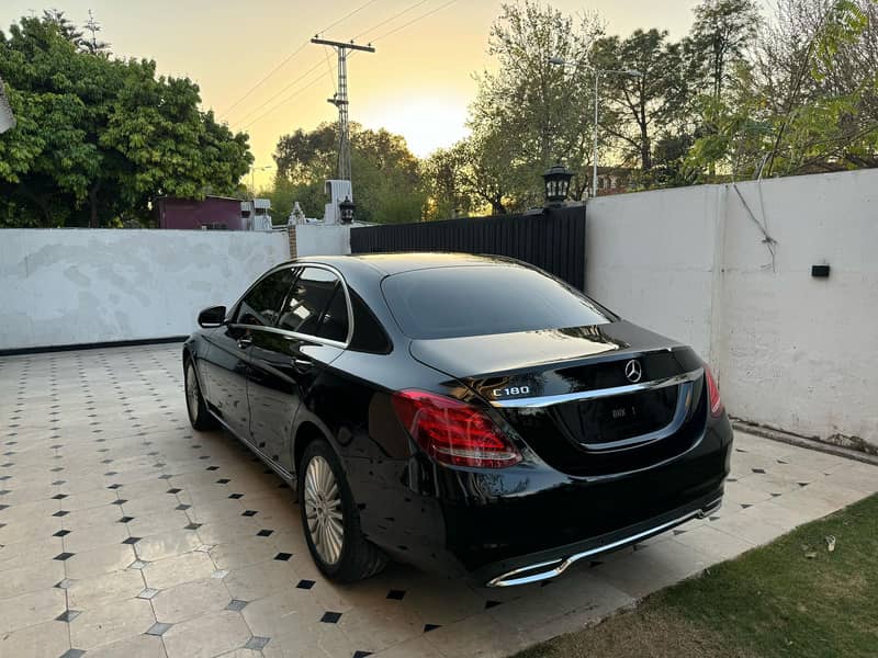 BMW Rent In Islamabad & Rawalpindi/Rent A Car/Vigo/APV/Revo/Audi/GLI 6