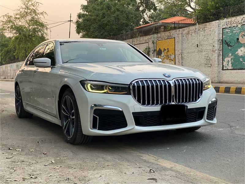 BMW Rent In Islamabad & Rawalpindi/Rent A Car/Vigo/APV/Revo/Audi/GLI 19