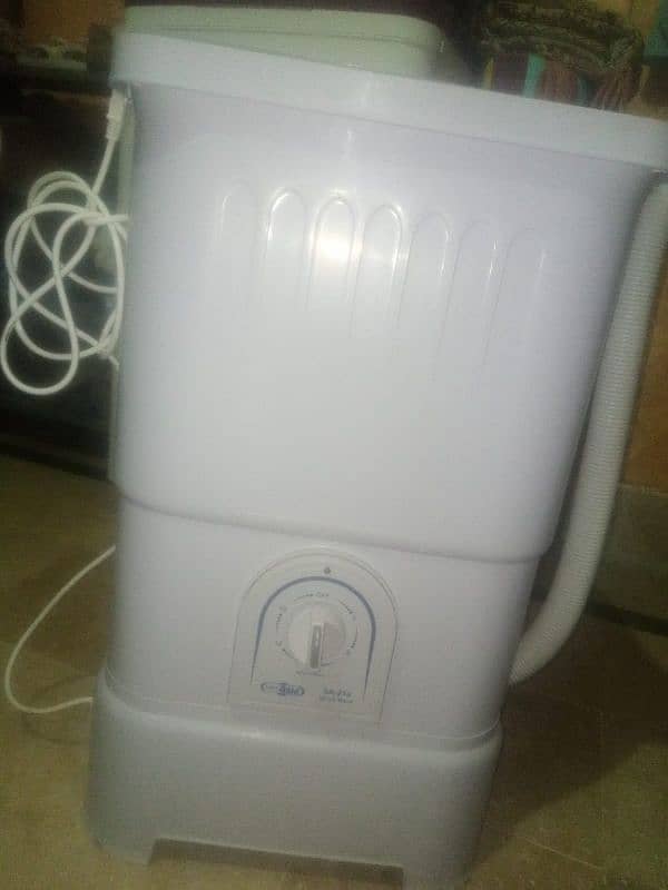 super asia best  washing machine 4 kg just like new 3