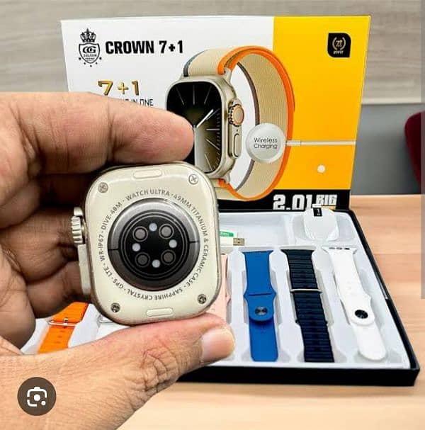 CROWN 7+1 Ultra 2 Smartwatch 0