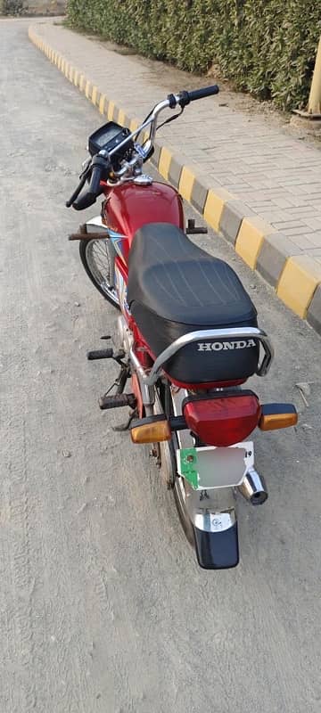 Honda CD 70 7